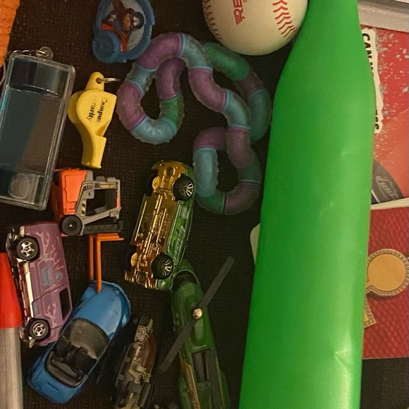 Kids Toy lot -preowned-items vary from like new-good/fair condition-see details - Picture 15 of 17